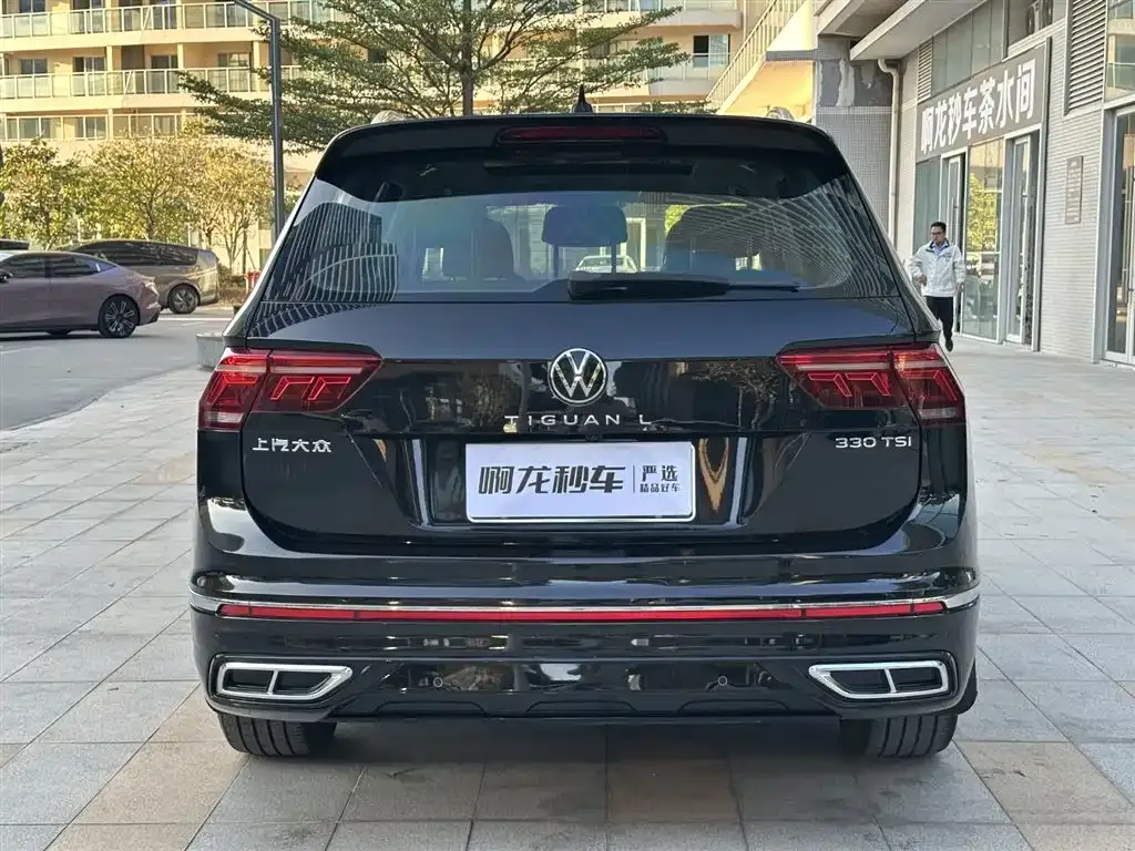 Volkswagen Tiguan L — фото 8