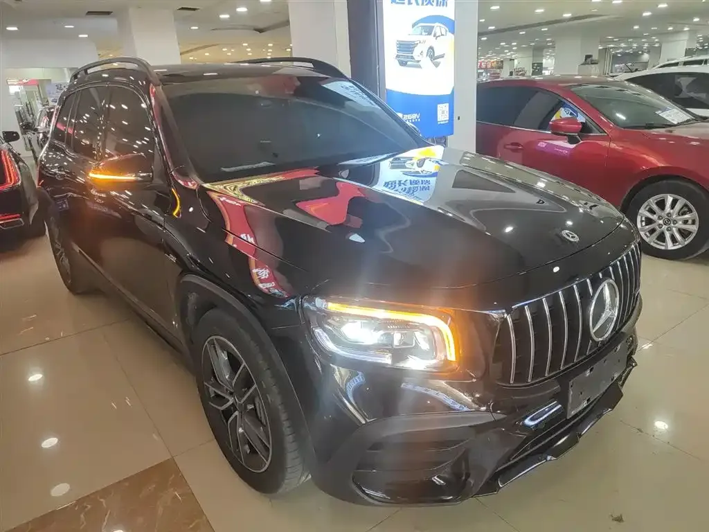 Mercedes-Benz GLB AMG — фото 4