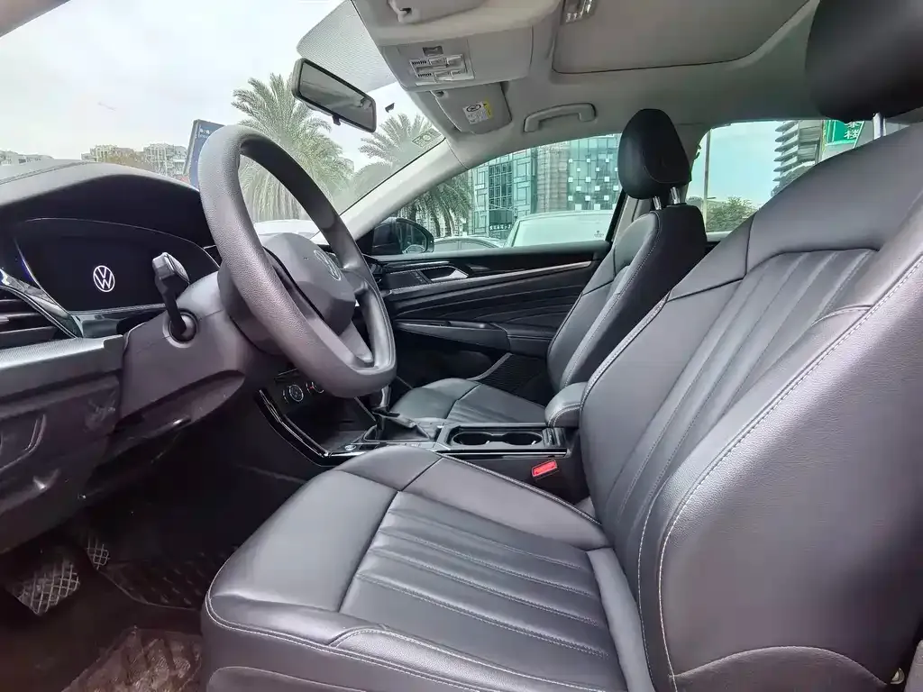Volkswagen Passat — фото 10