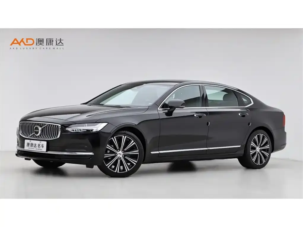 Volvo S90 — фото 1