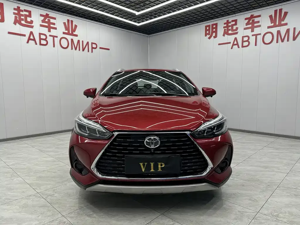 Toyota Yaris L — фото 3