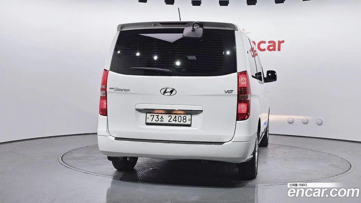 Hyundai Starex — фото 4