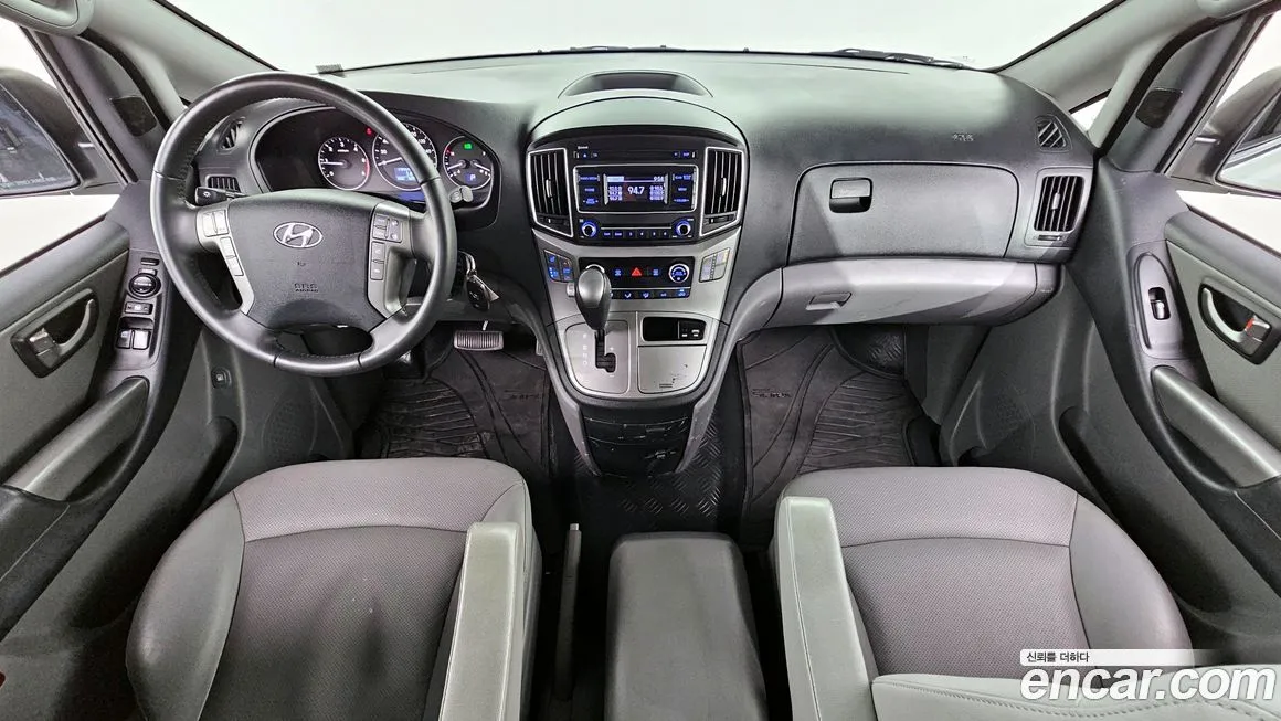 Hyundai Starex — фото 7
