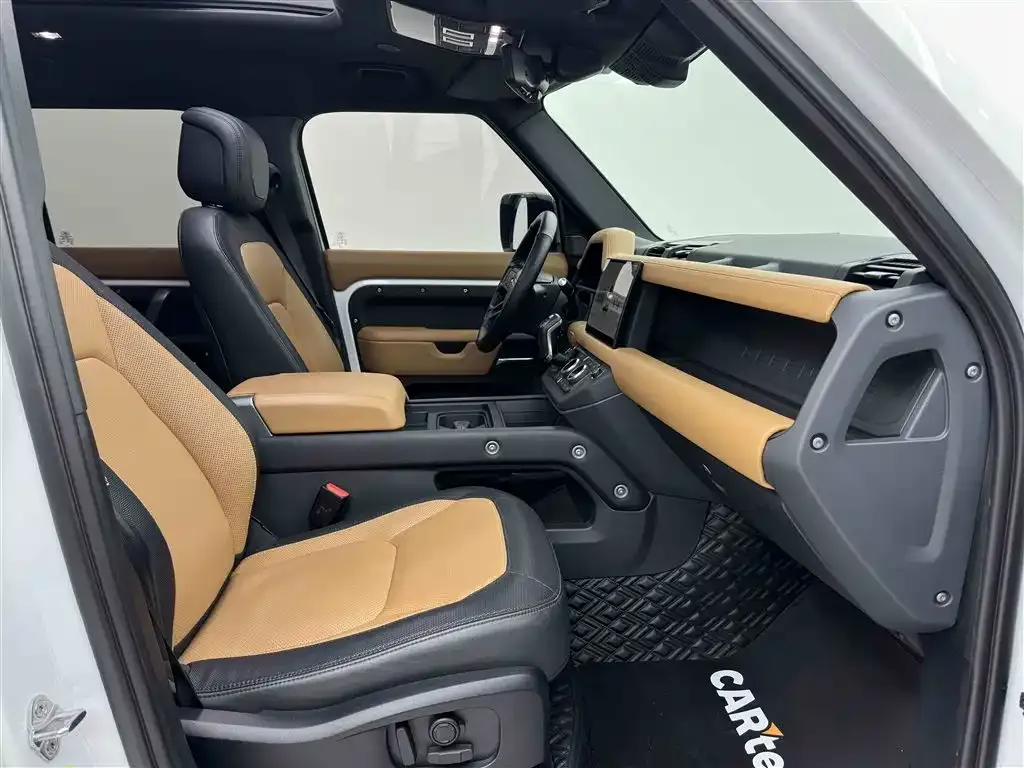 Land Rover Defender — фото 9