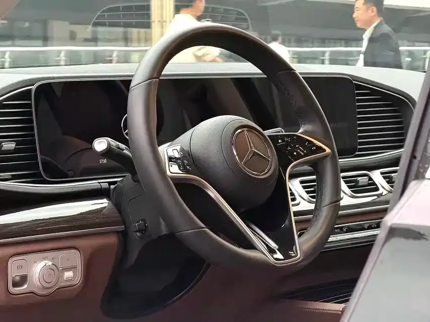 Mercedes-Benz GLE — фото 8