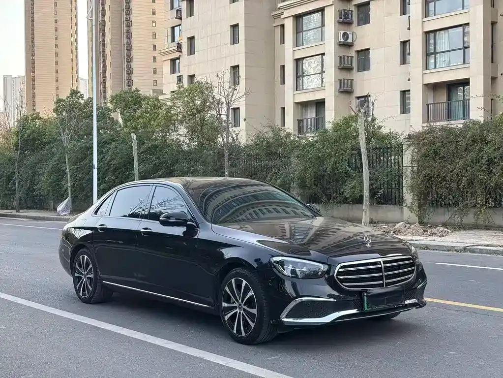 Mercedes-Benz E-Class New Energy — фото 1