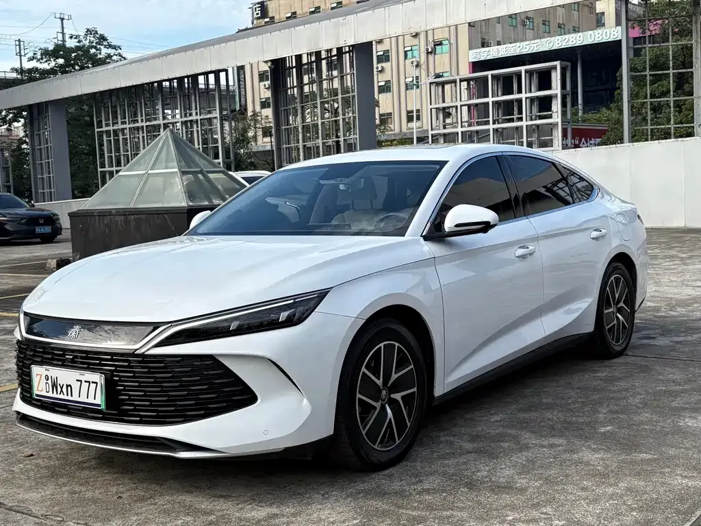 BYD Qin L — фото 1