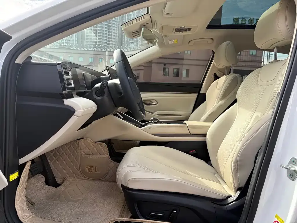 BYD Qin L — фото 4