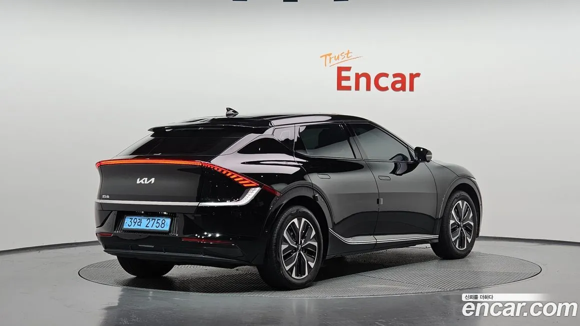 Kia EV6 — фото 2