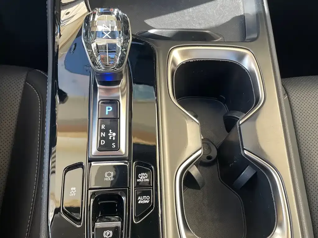 Lexus NX New Energy — фото 7