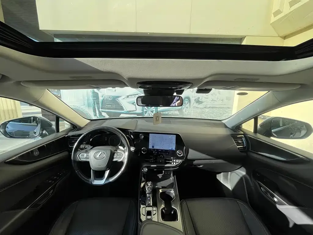 Lexus NX New Energy — фото 9