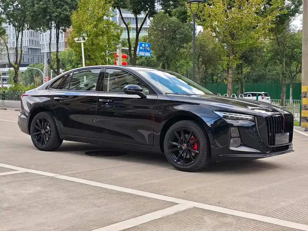 Hongqi H5 — фото 3