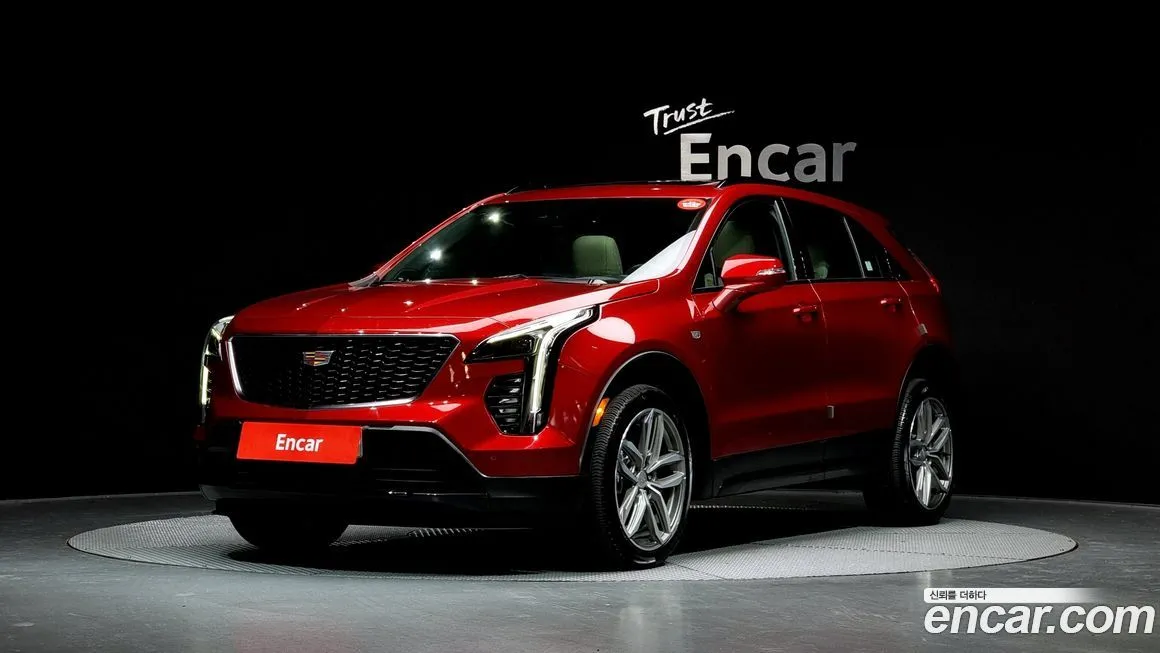 Cadillac XT4 — фото 1