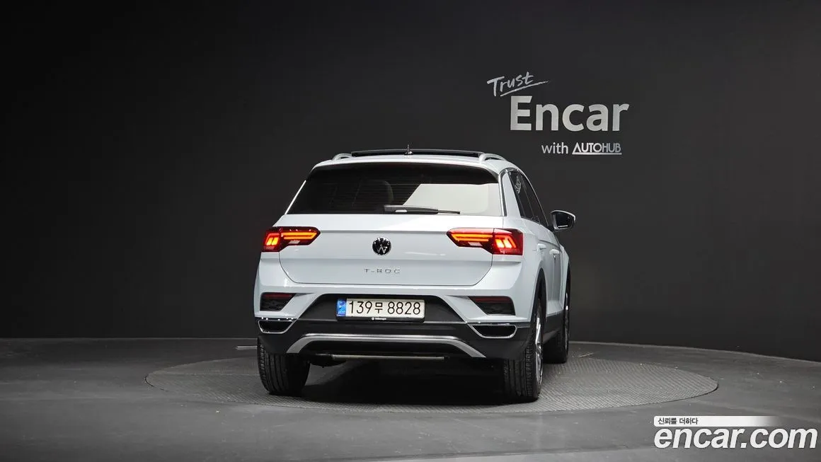 Volkswagen T-Roc — фото 4