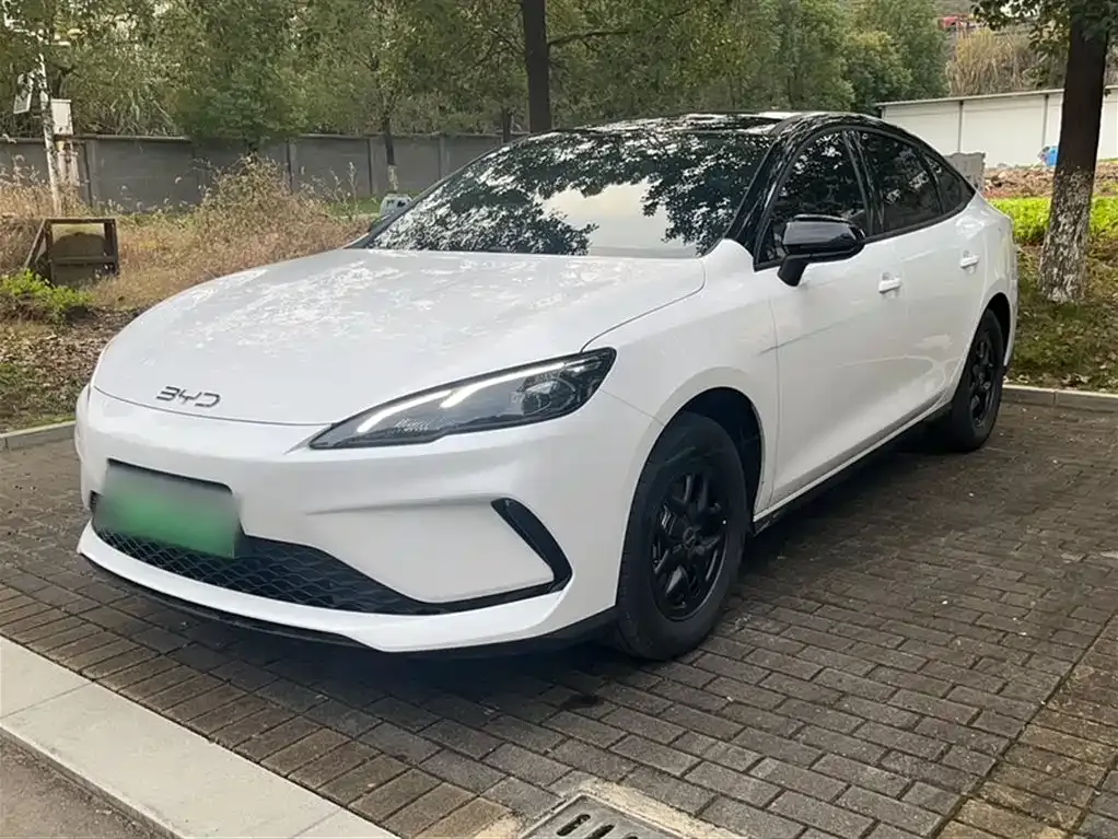BYD Seal 05 DM-i — фото 1