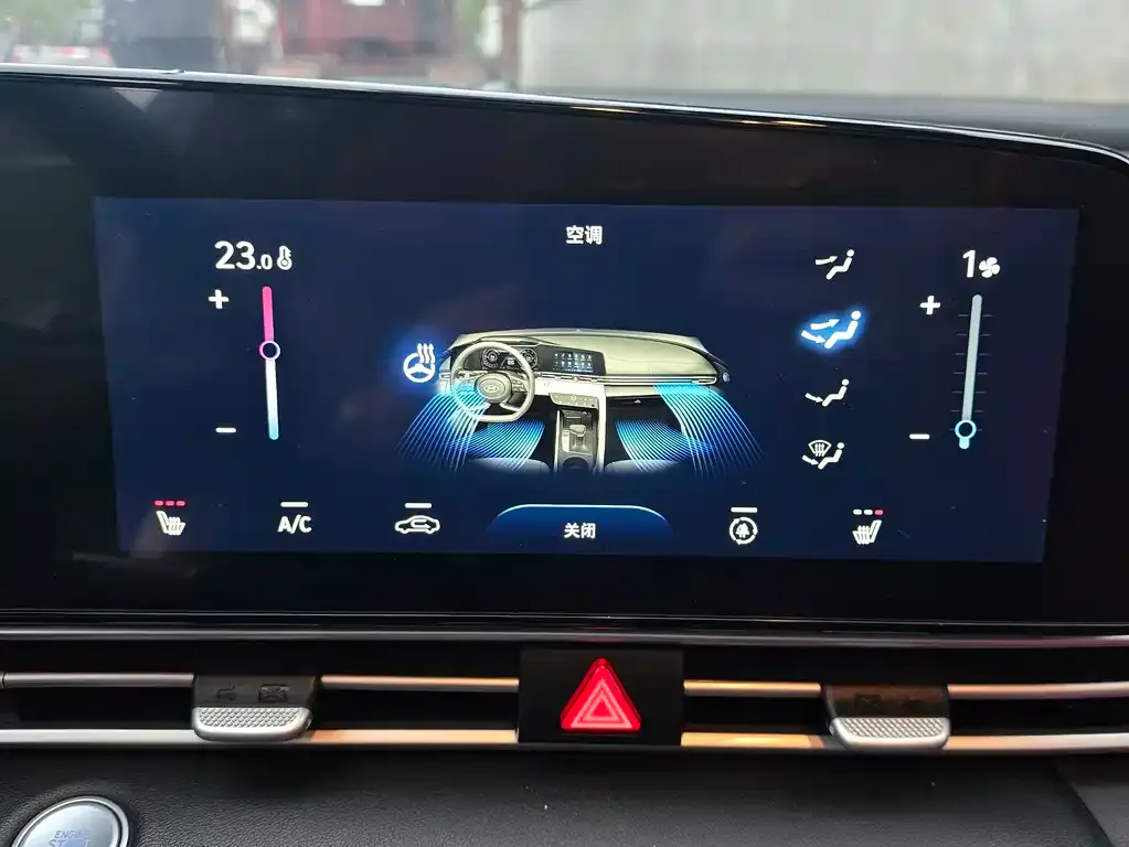 Hyundai Elantra — фото 10
