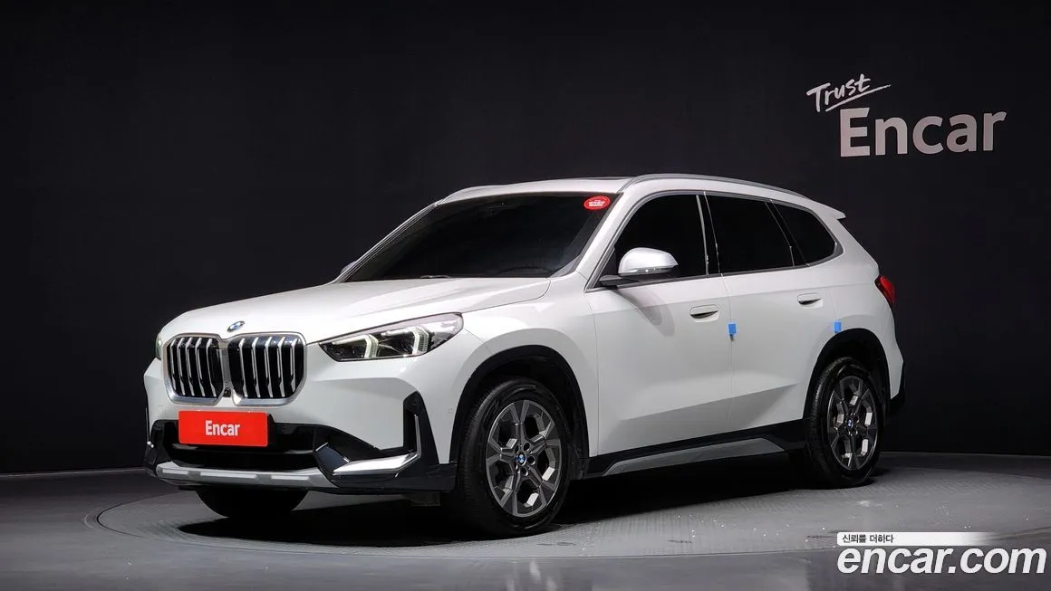 BMW X1 — фото 1