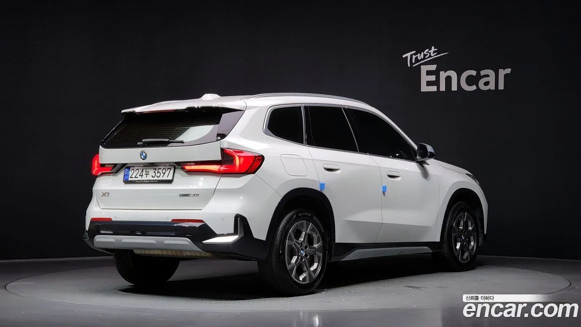 BMW X1 — фото 2