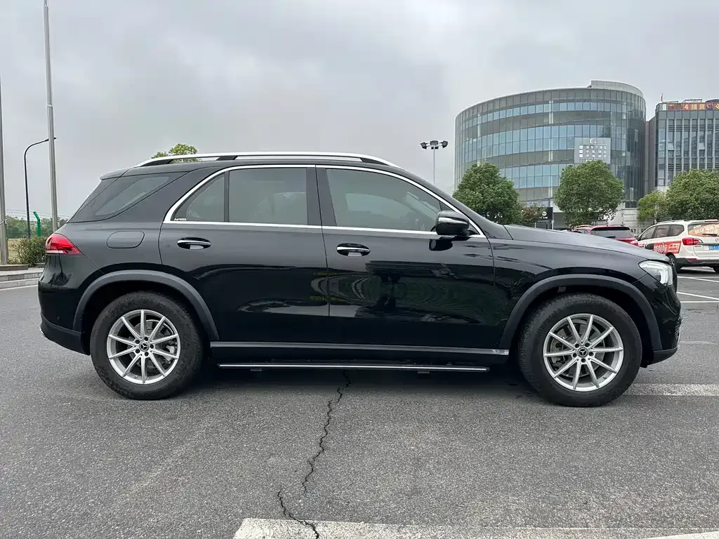 Mercedes-Benz GLE — фото 4