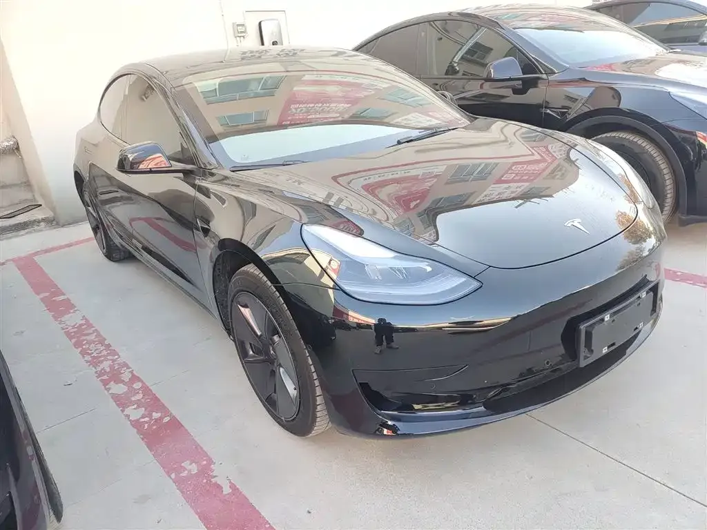 Tesla Model 3 — фото 4
