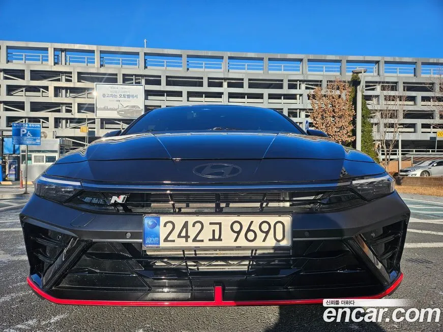 Hyundai AVANTE — фото 1