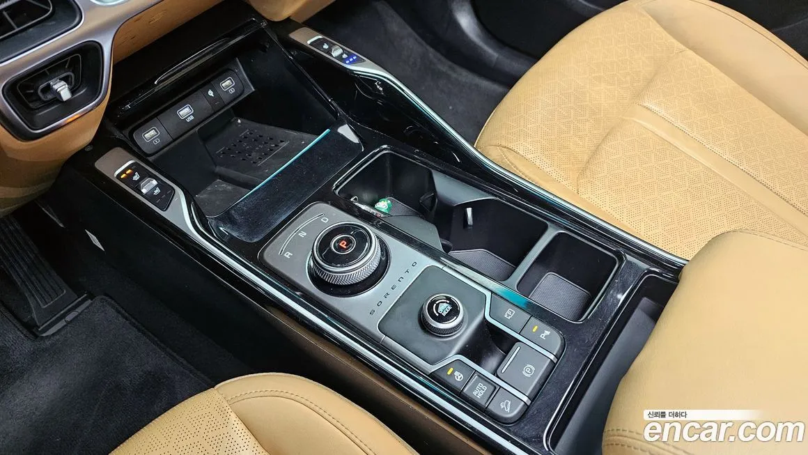 Kia Sorento — фото 9