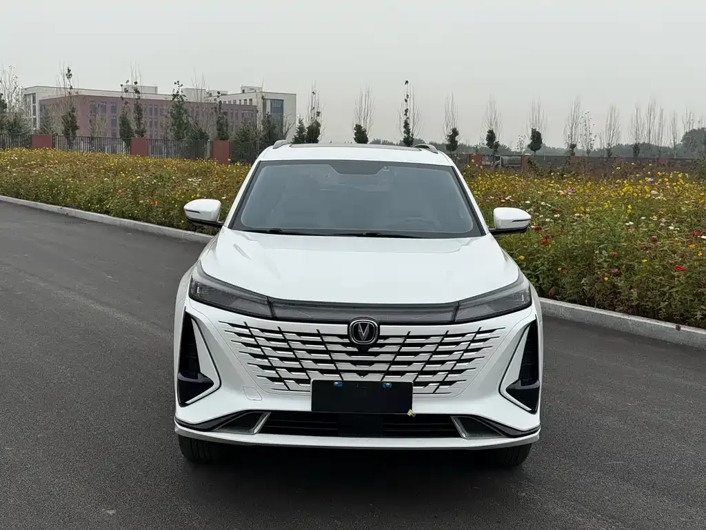 Changan CS75PLUS — фото 2
