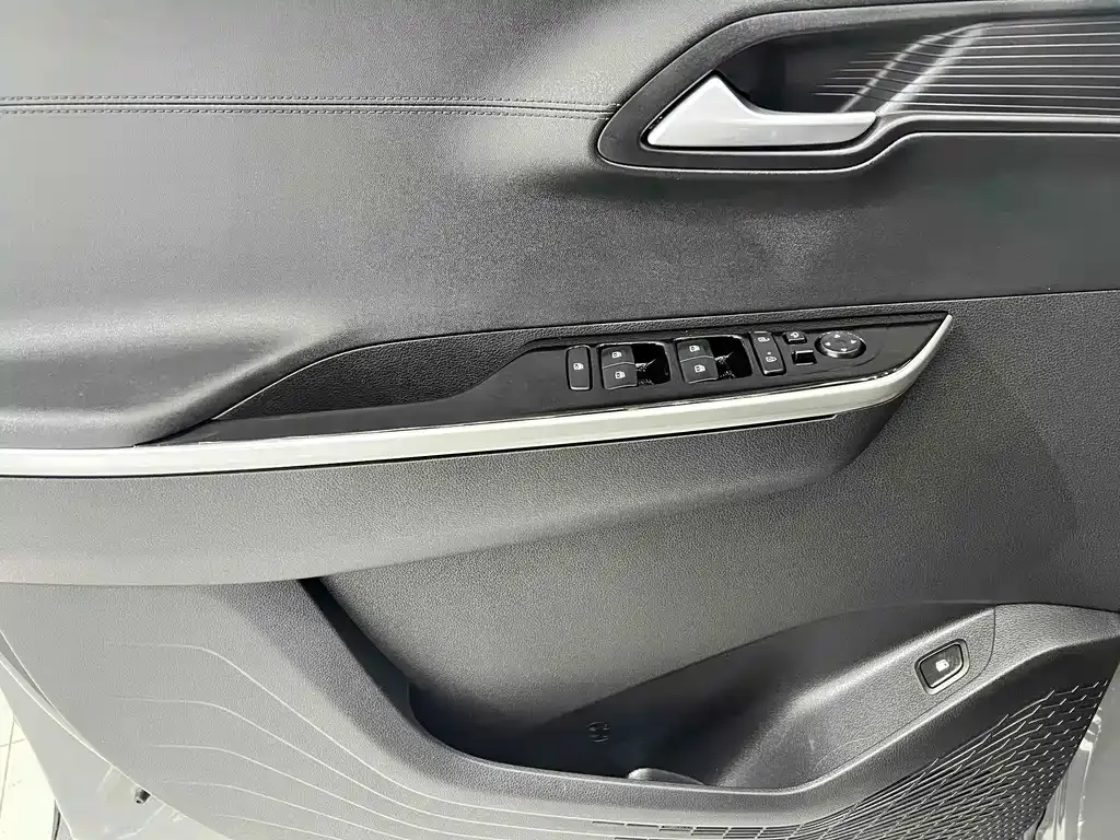 Hyundai Custo — фото 7