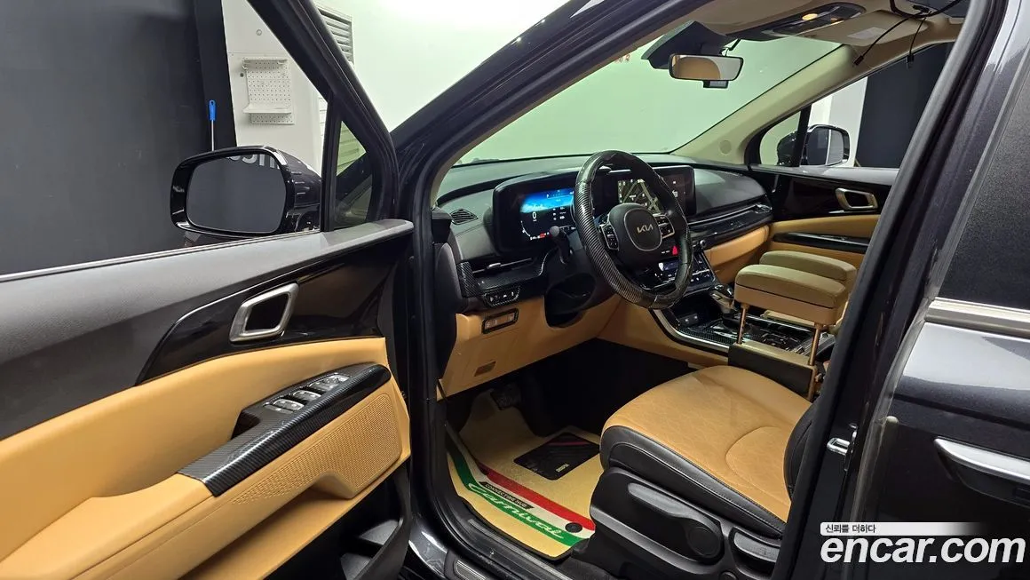 Kia Carnival — фото 10