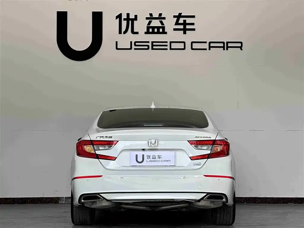 Honda Accord — фото 8