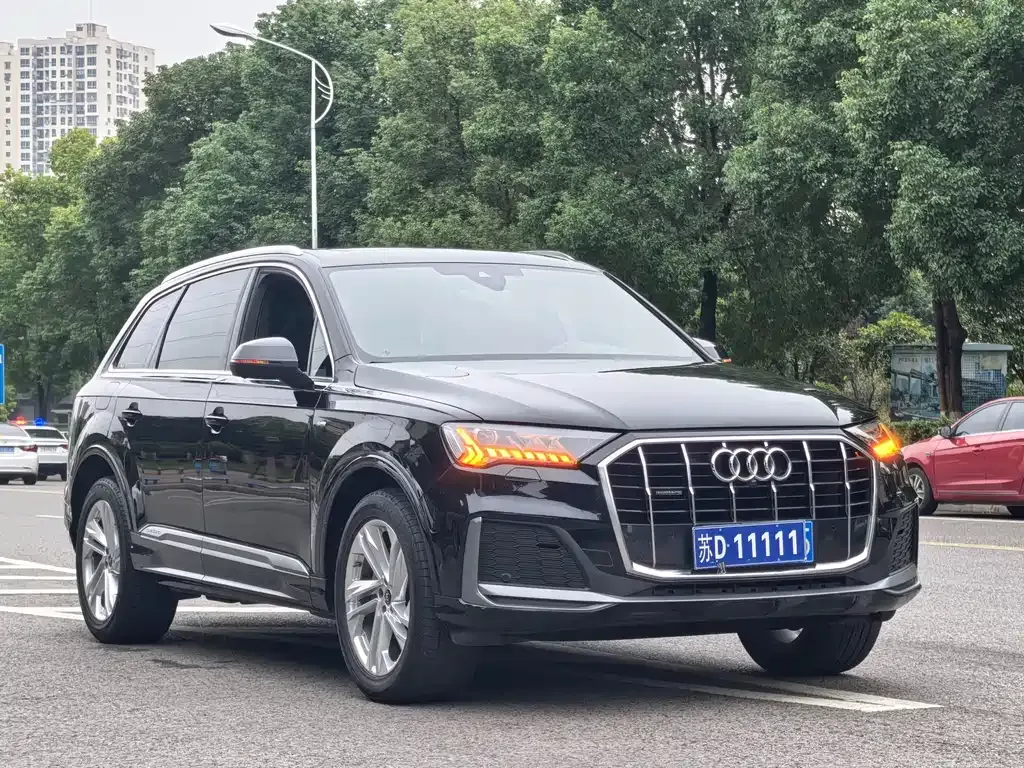 Audi Q7 — фото 3