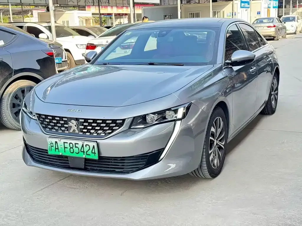 Peugeot 508L PHEV — фото 1