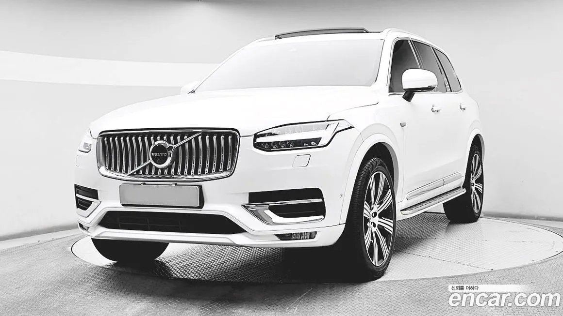 Volvo XC90 — фото 1