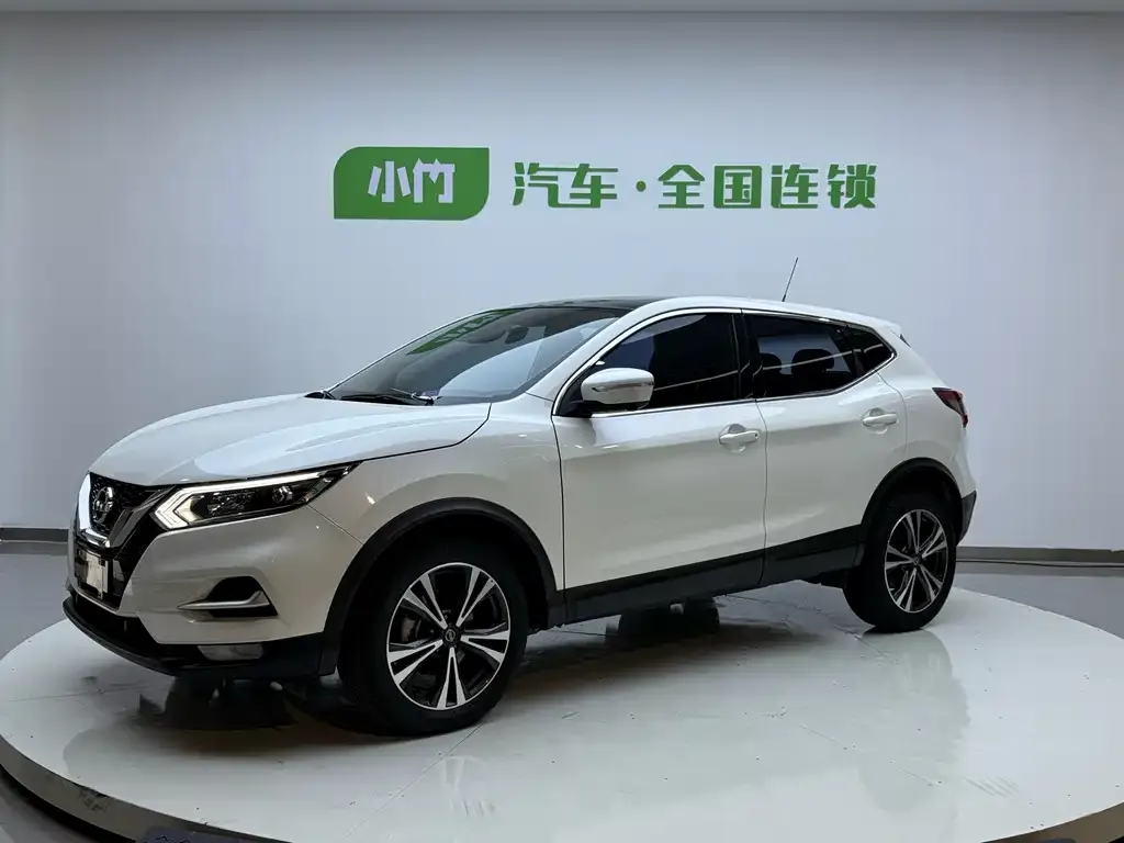 Nissan Qashqai — фото 1