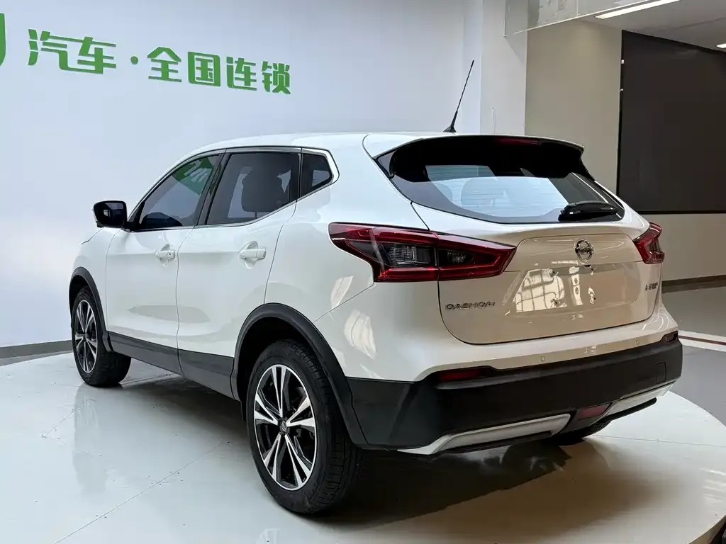 Nissan Qashqai — фото 6