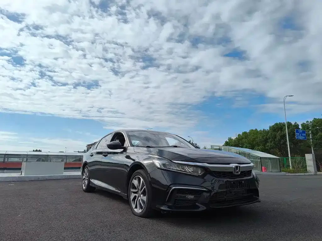 Honda Inspire — фото 3