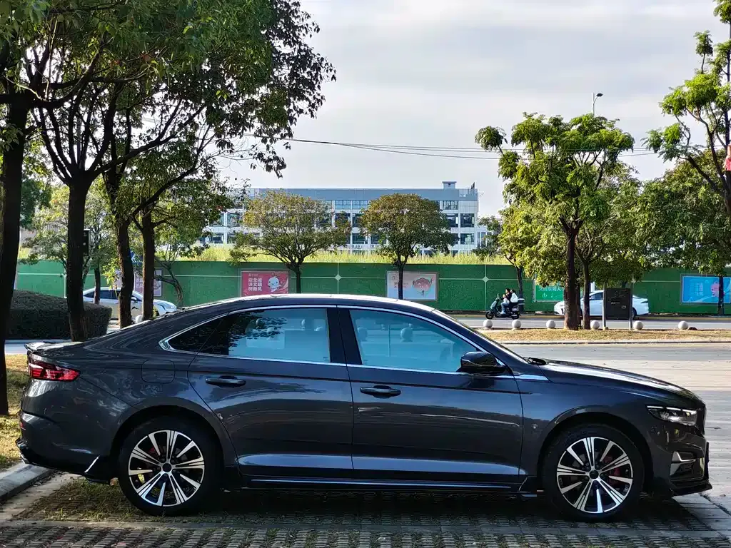Geely Xingrui — фото 4