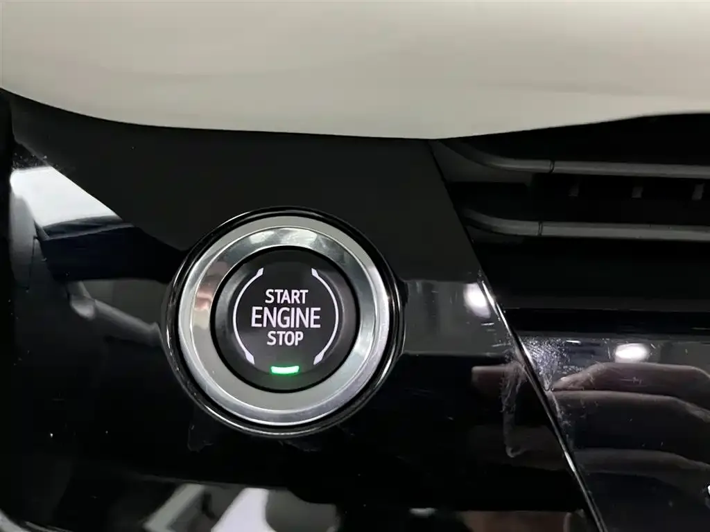 Buick Envision Plus — фото 4