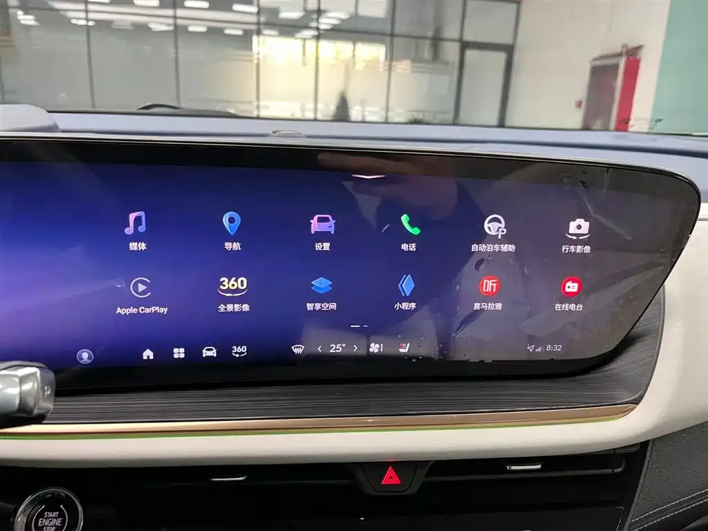 Buick Envision Plus — фото 7