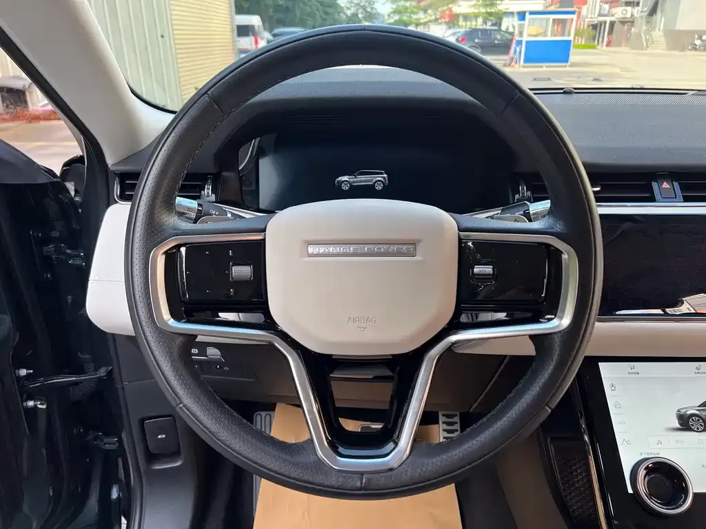 Land Rover Evoque — фото 8