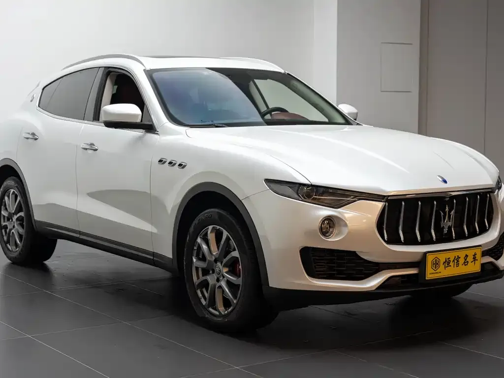Maserati Levante — фото 3