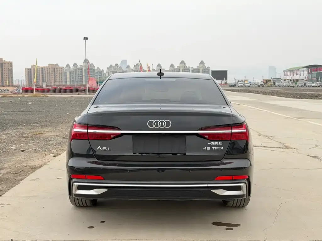 Audi A6L — фото 5