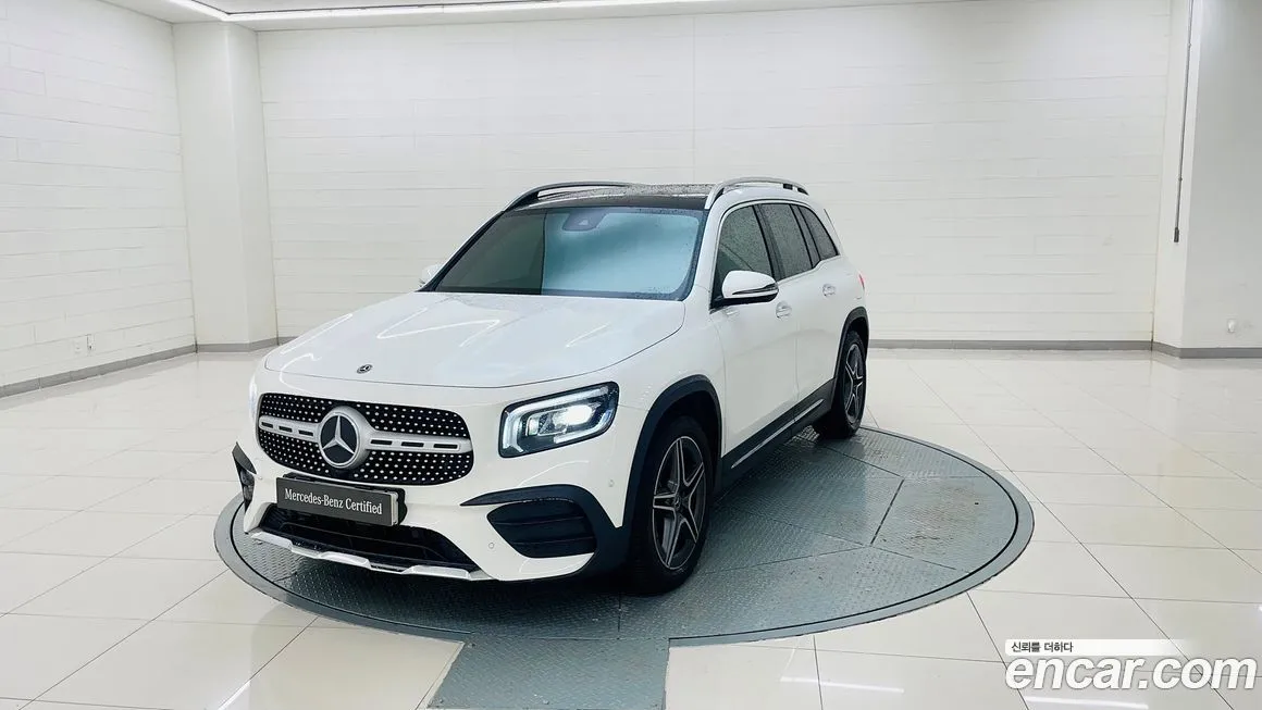Mercedes-Benz GLB-Class — фото 1