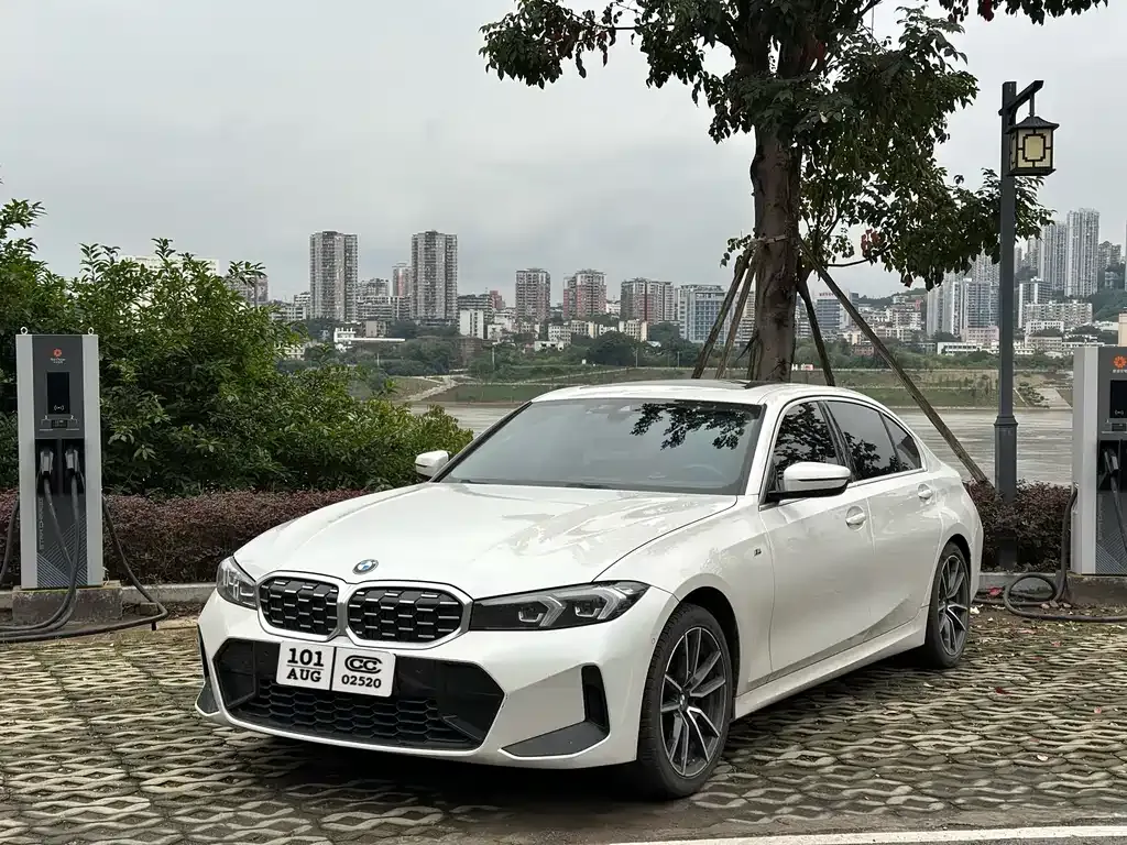 BMW 3 Series — фото 1
