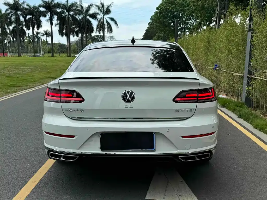 Volkswagen CC — фото 5