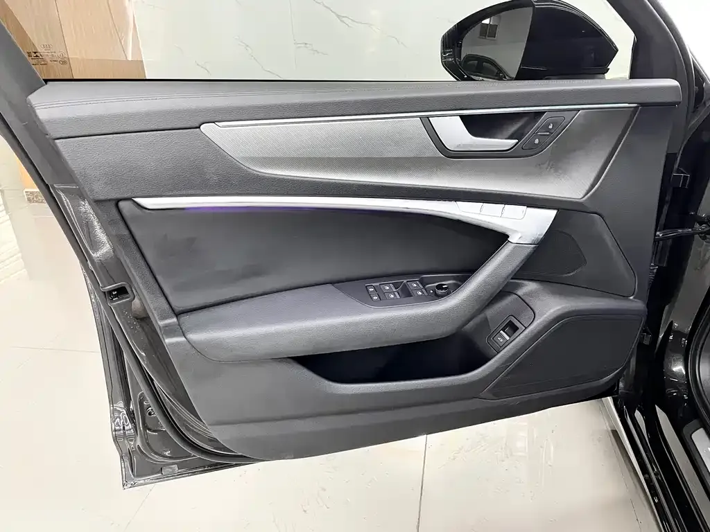 Audi A6 (Import) — фото 8