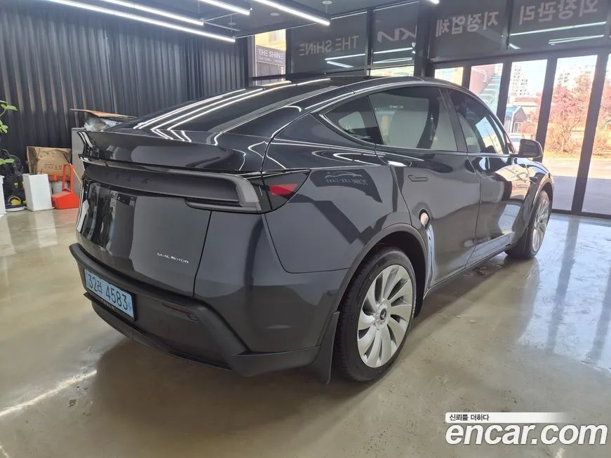 Tesla Model Y — фото 4