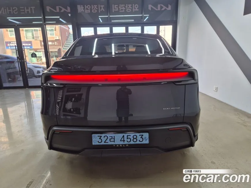 Tesla Model Y — фото 6