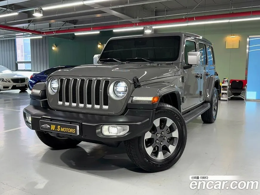 Jeep Wrangler — фото 1