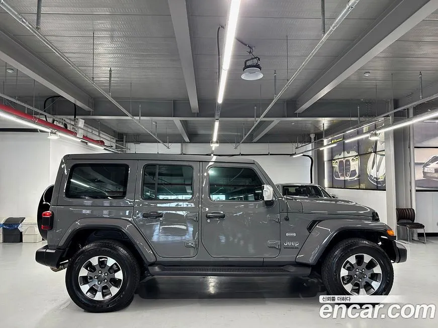Jeep Wrangler — фото 7